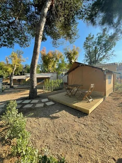KT-0094 Magnífica Tienda Tipi - Camping Miramar Playa Torredembarra España
